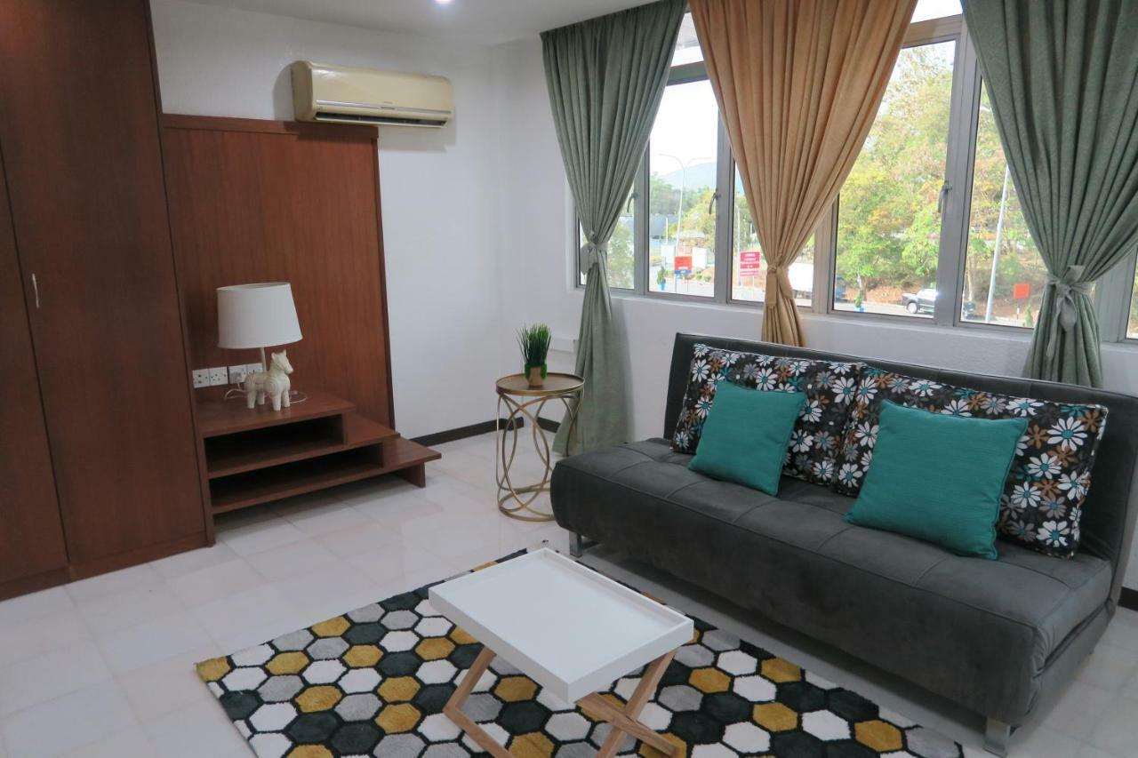 Loft 3 Apartment Паданг Бесар Екстериор снимка