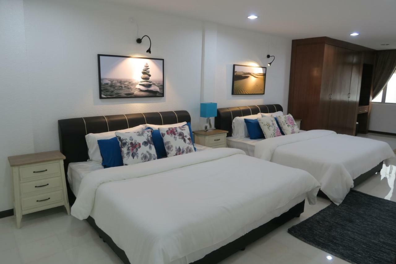 Loft 3 Apartment Паданг Бесар Екстериор снимка