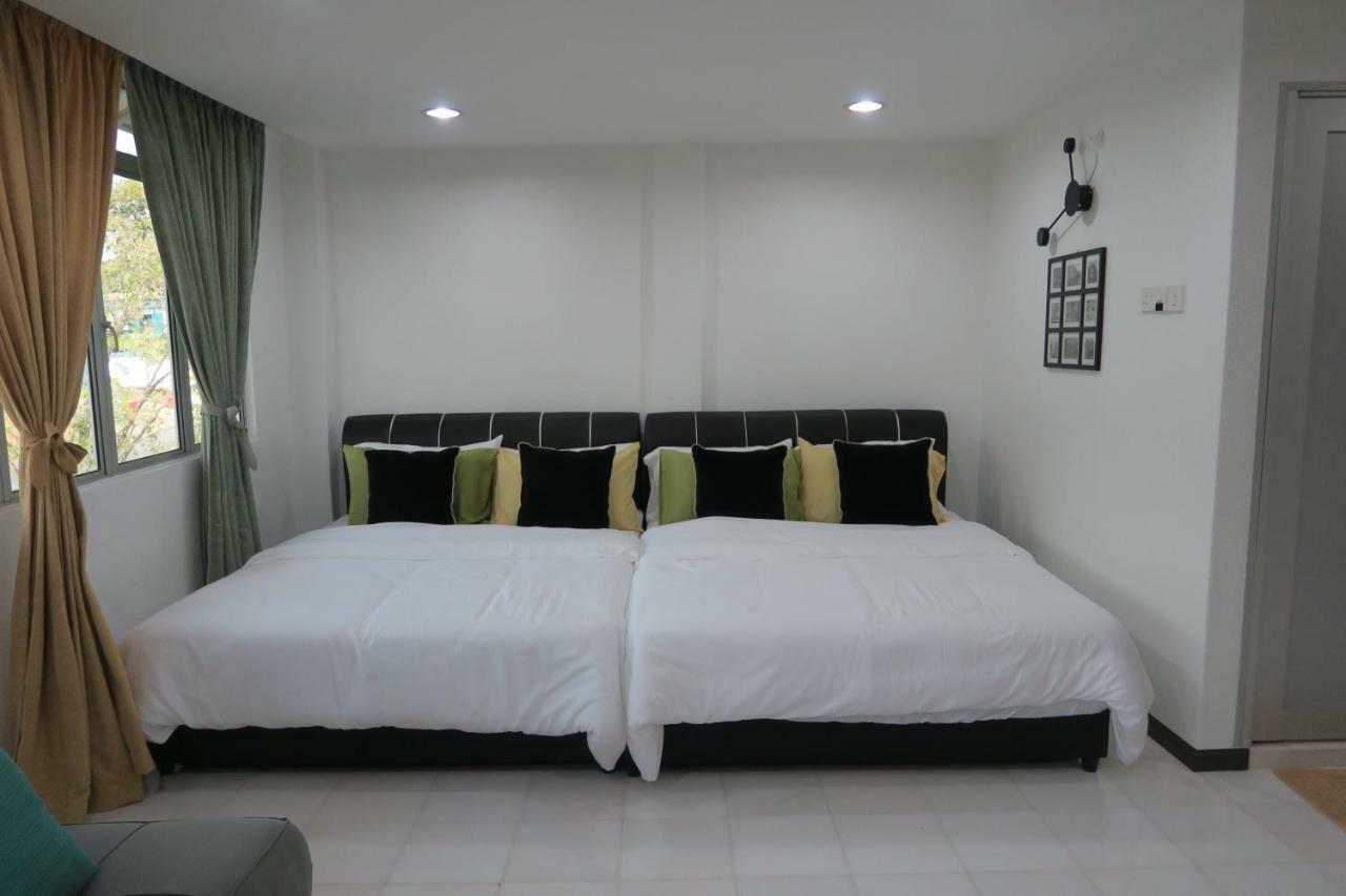 Loft 3 Apartment Паданг Бесар Екстериор снимка