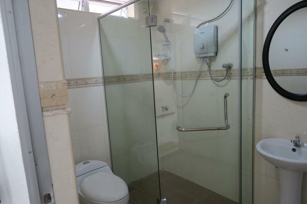 Loft 3 Apartment Паданг Бесар Екстериор снимка
